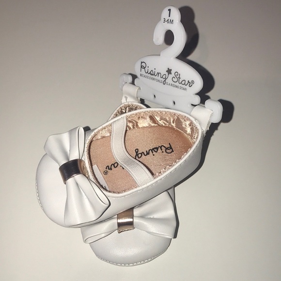 Baby shoe bundle - Picture 3 of 8